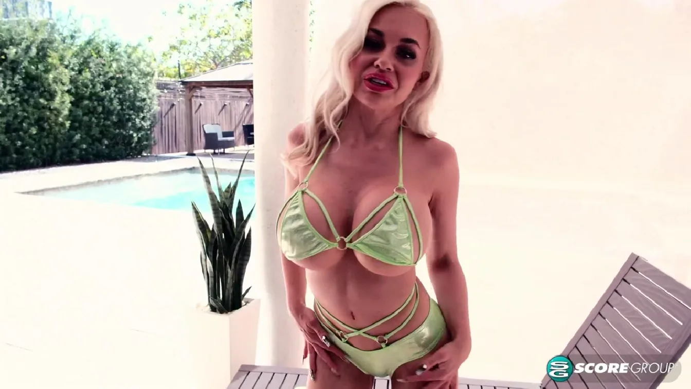 PornMegaLoad Bad Bella Solo 42345 XXX